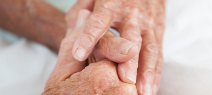 This 80-year-old man brings breakfast to his wife in her nursing home every day – your heart will melt when you find out why